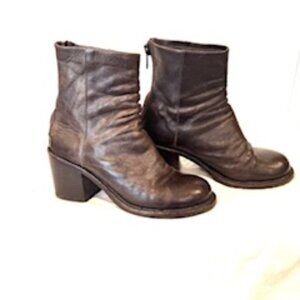 Stylish Brown Ankle Boots